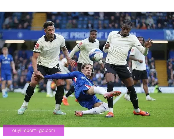 足总杯切尔西狂胜维尔港七球横扫埃斯特旺传射引爆全场展现强大火力